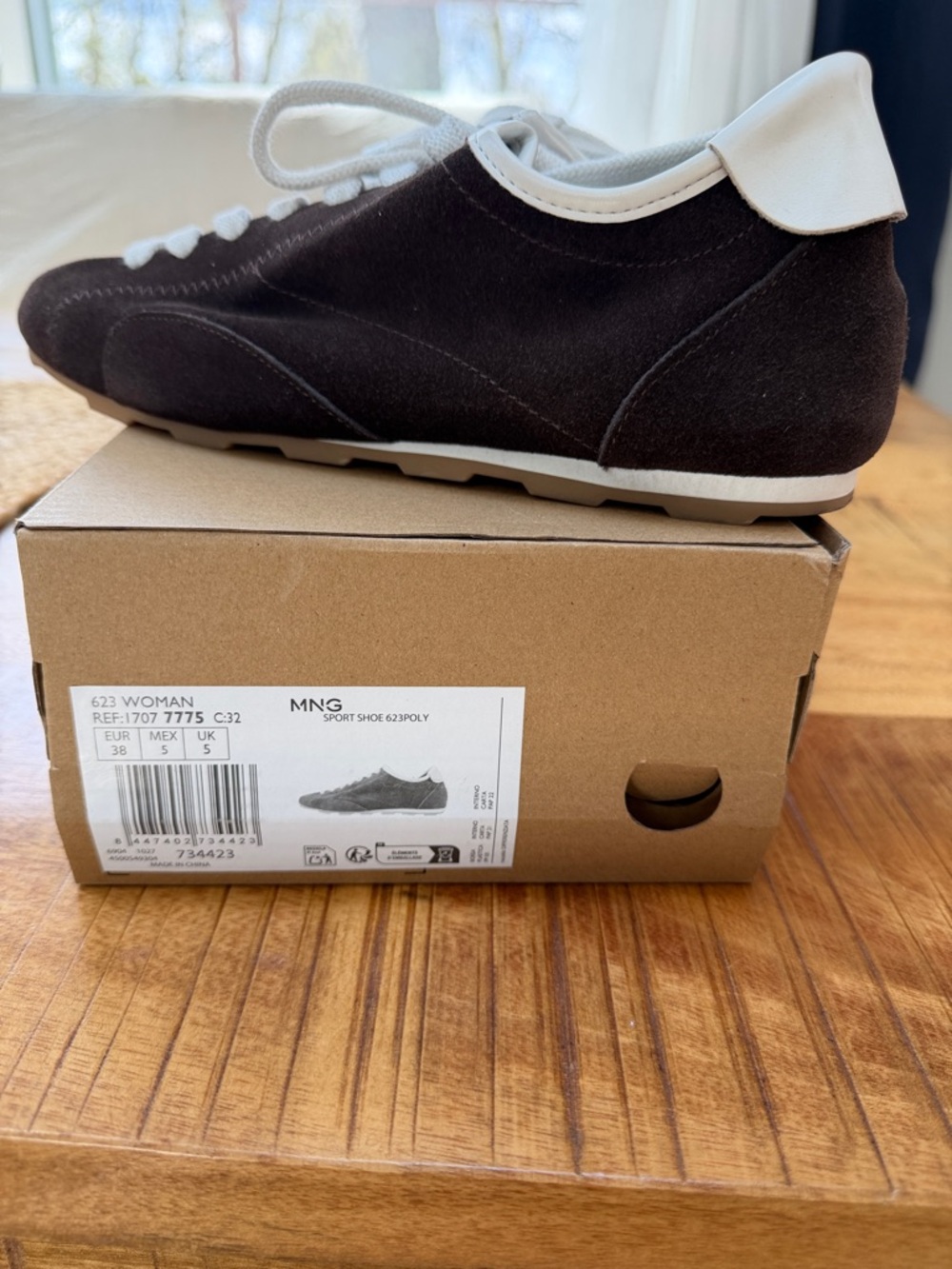 Mango Chocolate Brown Low-Top Sneakers with White Accents - Picture 3 of 5
